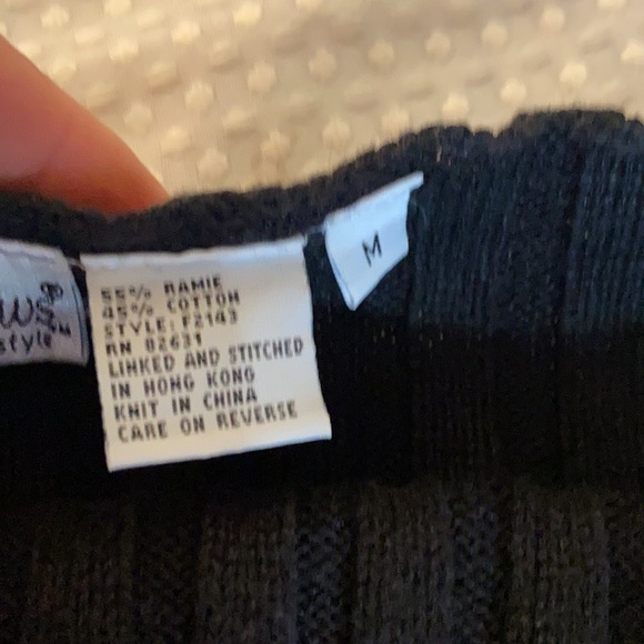 90’s VTG Knit Halter top - Picture 7 of 8